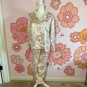 Vintage Victoria’s Secret Floral Pajama Set L